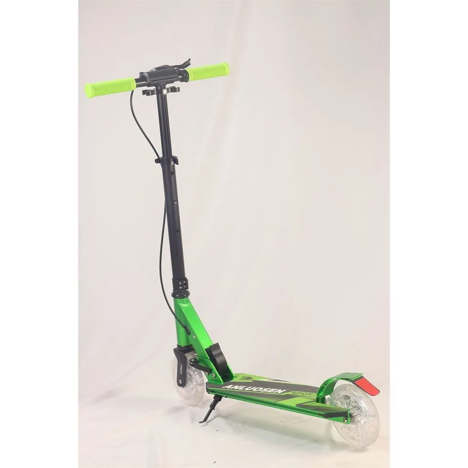 Scooter Yetişkinler Katlanabilir Hafif Ayarlanabilir